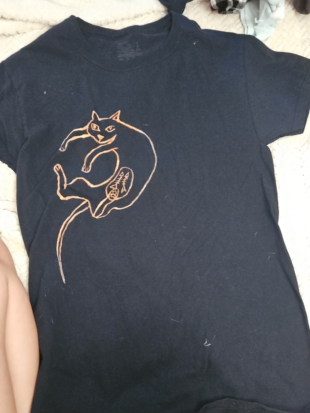 Fruit of the Loom Black Tee with Copper Cat Graphic